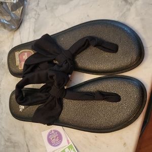 Sanuk yoga sling sandals